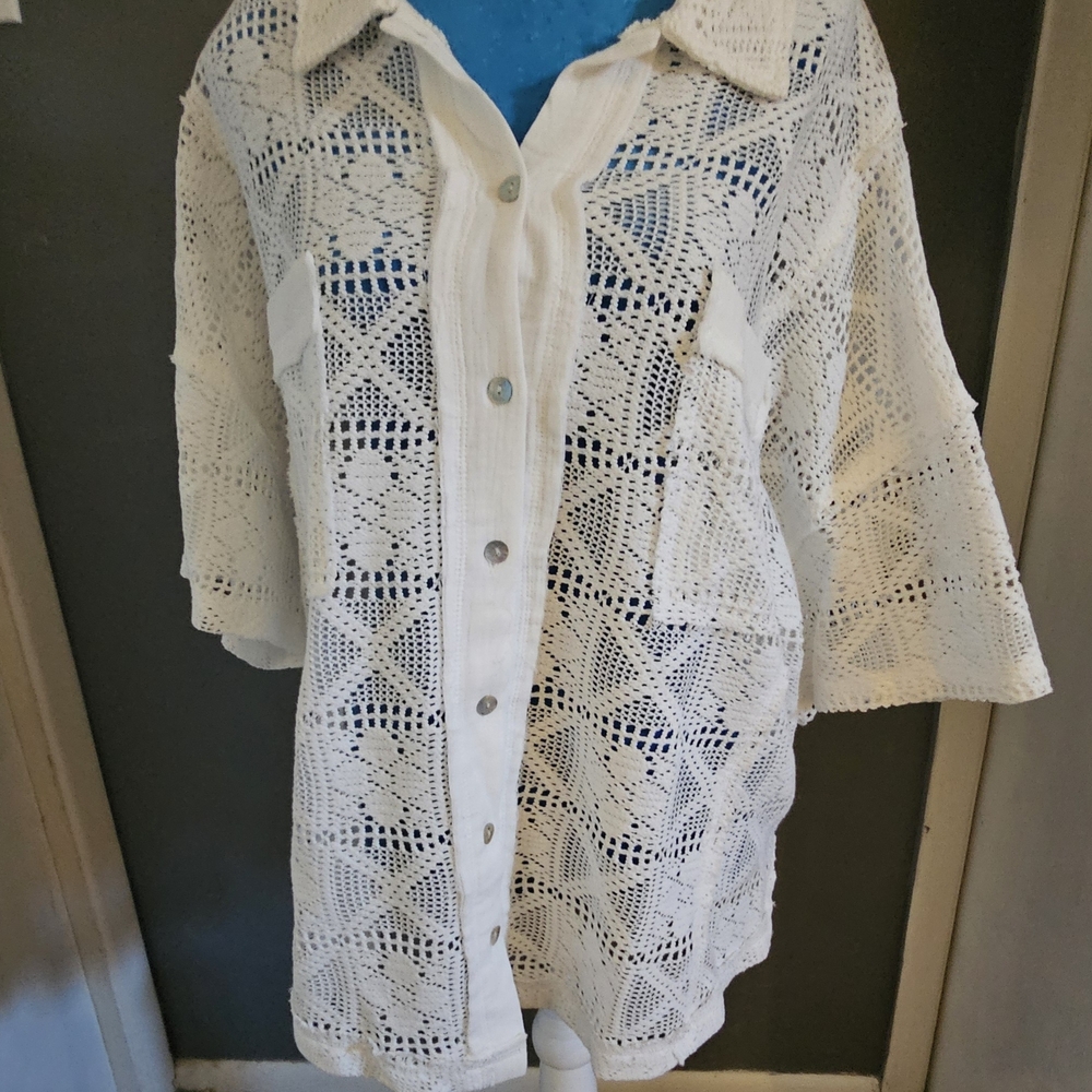 Very J White Lace Top